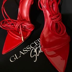 “Chavela.” Stiletto